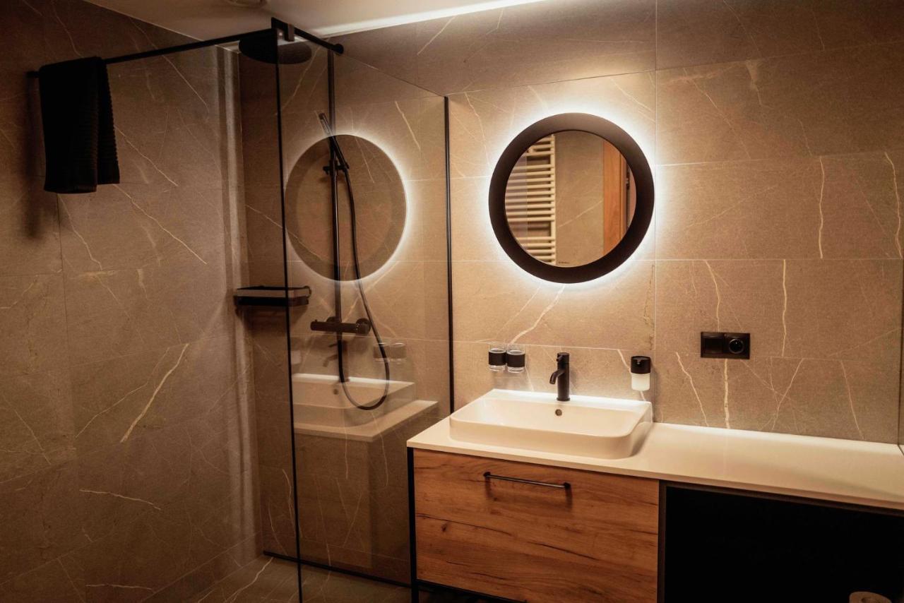 Hotel Angie Пущиково Экстерьер фото